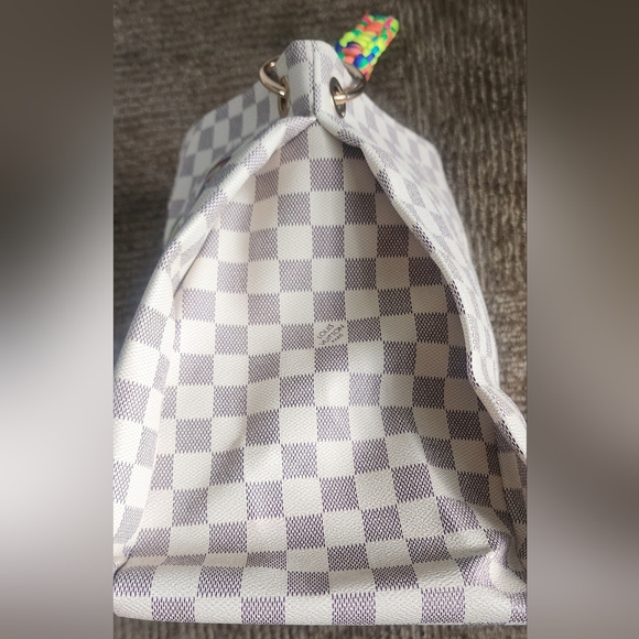 Colorful Custom Painted Designer Inspired Handbag w/ Custom Neon Paracord Strap - Picture 6 of 8